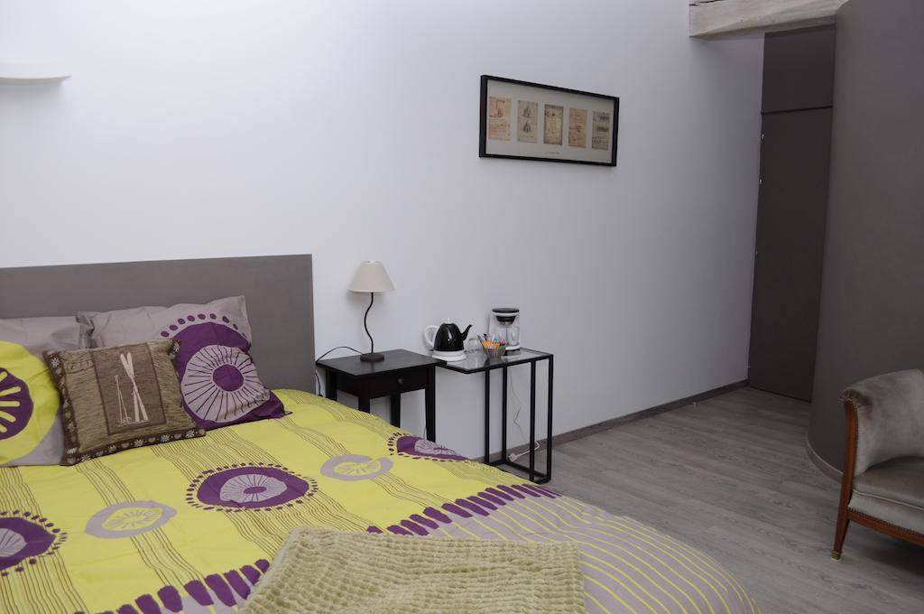 Le Clos De Fernande Corcelles-les-Arts Kamer foto